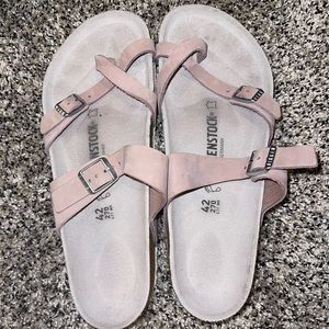 Purple mayari Birkenstocks